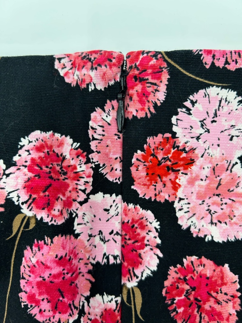 Talbots Black Mini Skirt with Bold Pink and Red Flowers 6P - Picture 6 of 7